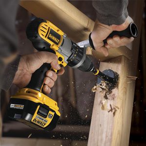 Дрель / шуруповерт DeWalt